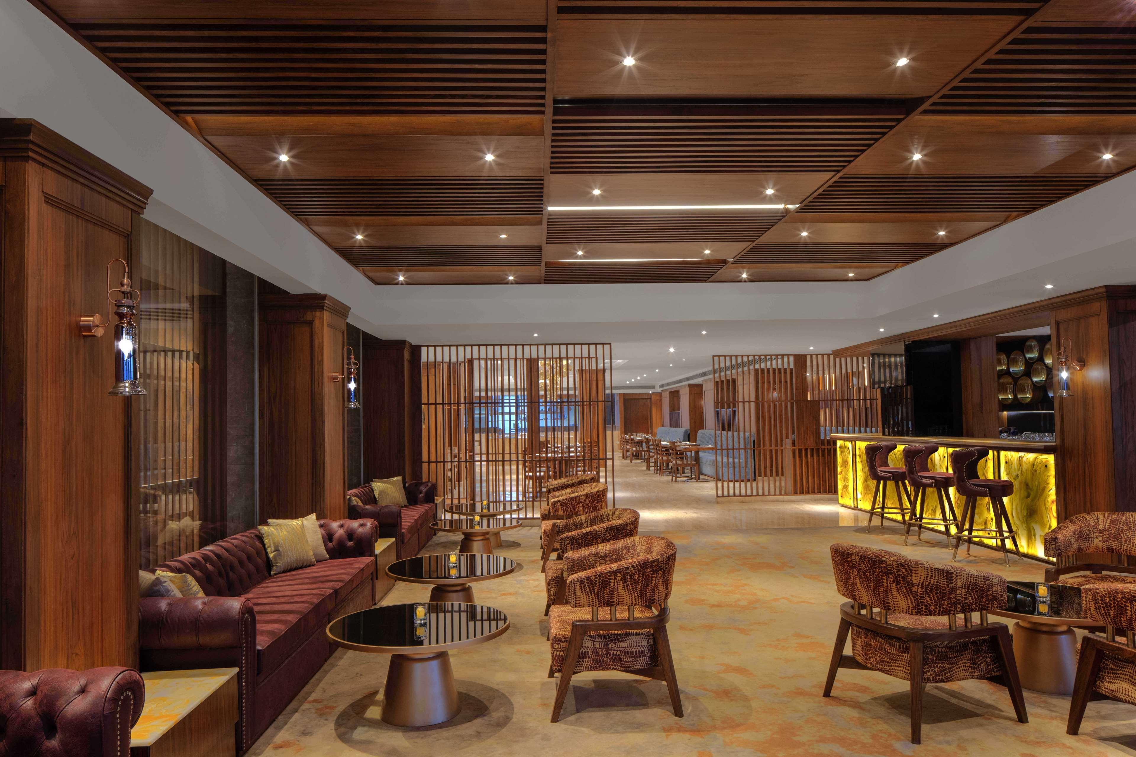 Radisson Chandigarh Zirakpur Extérieur photo The lounge at the airport