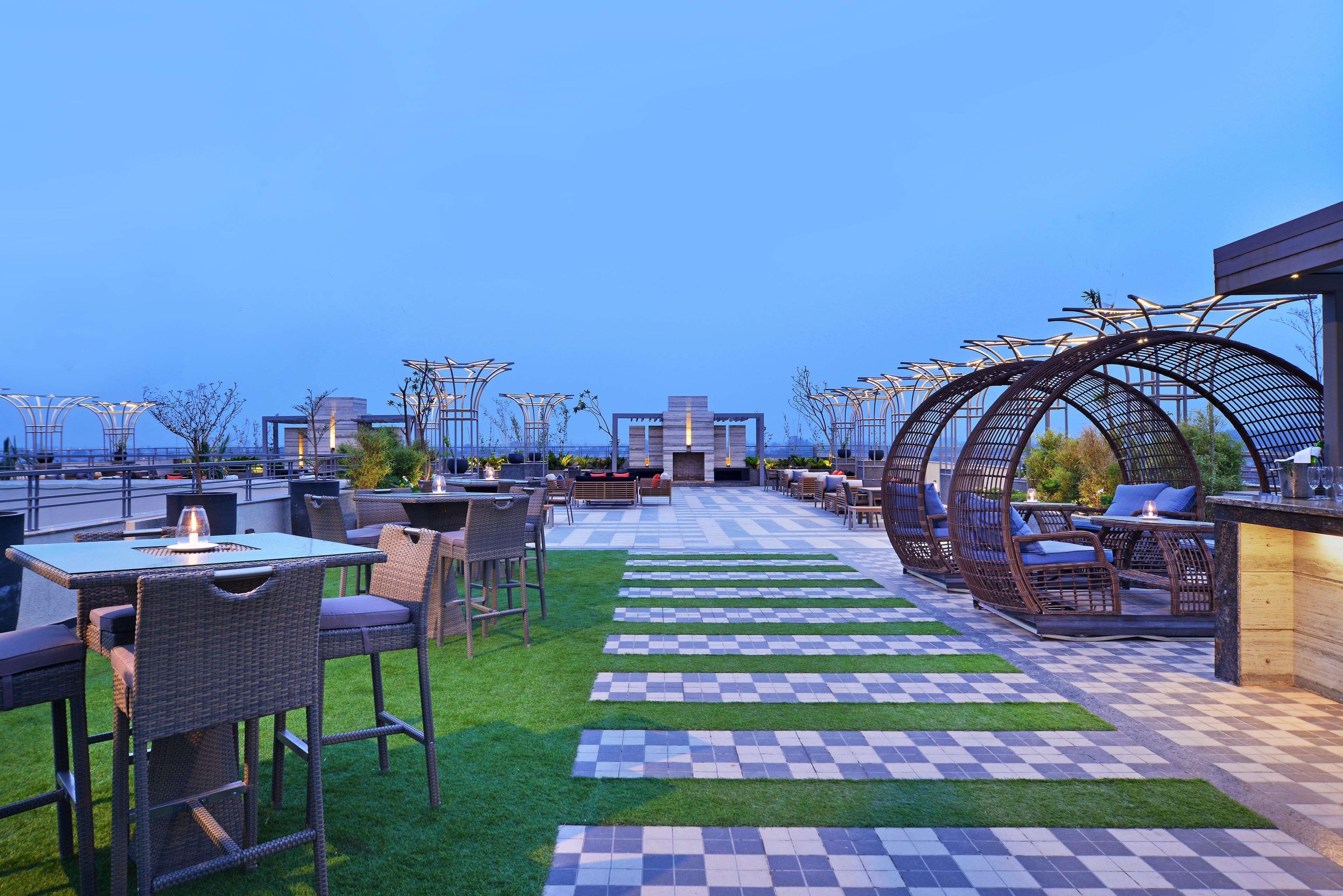 Radisson Chandigarh Zirakpur Extérieur photo The Park, Hyderabad